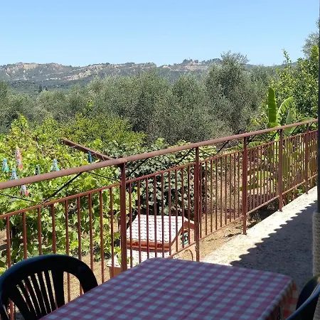 Cute House With Mountain Views Casa de Férias