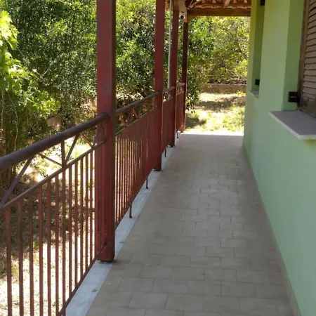 Vakantiehuis Cute House With Mountain Views *