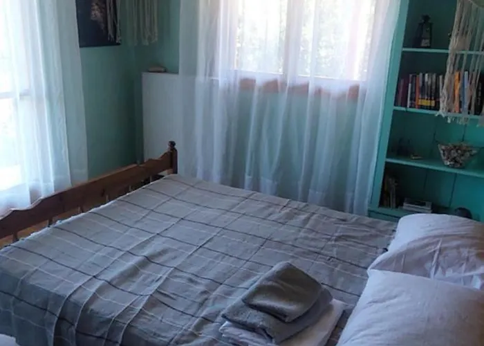 Cute House With Mountain Views * Katsaros (Elis)