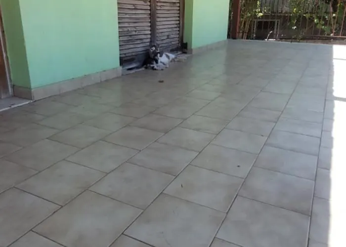 Cute House With Mountain Views Case de vacanță